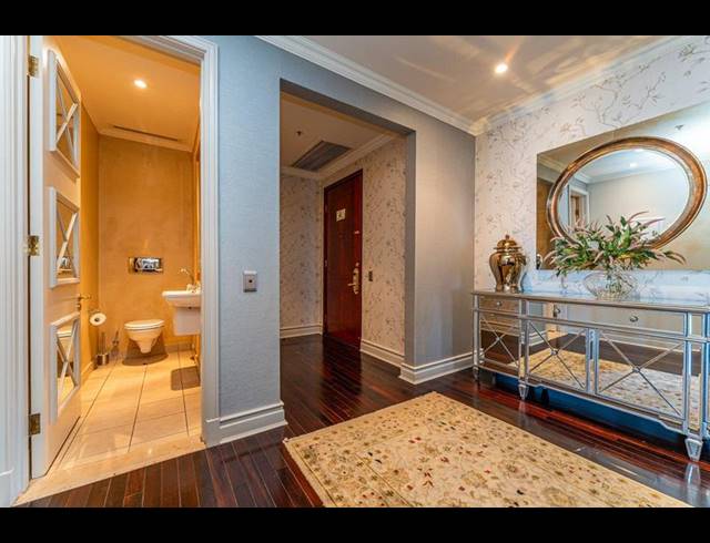 3 BEDROOM APARTMENT FOR SALE IN SANDOWN